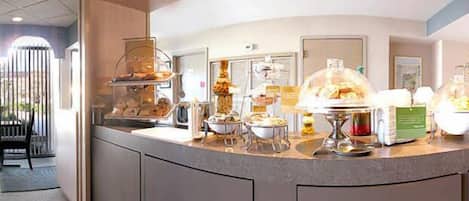 Free daily continental breakfast