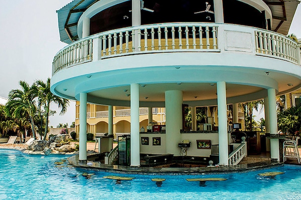 Poolside bar