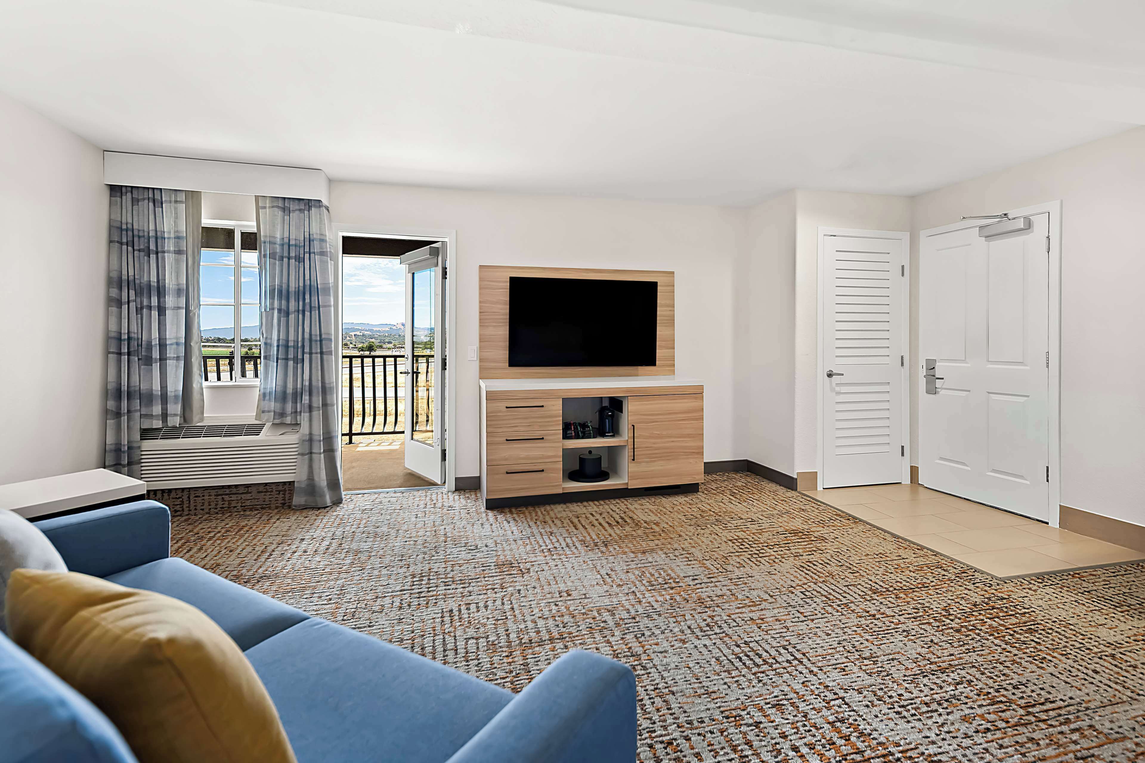 studio, 1 king bed, non smoking, patio | in-room safe, iron/ironing board, free cots/infant beds, free wifi