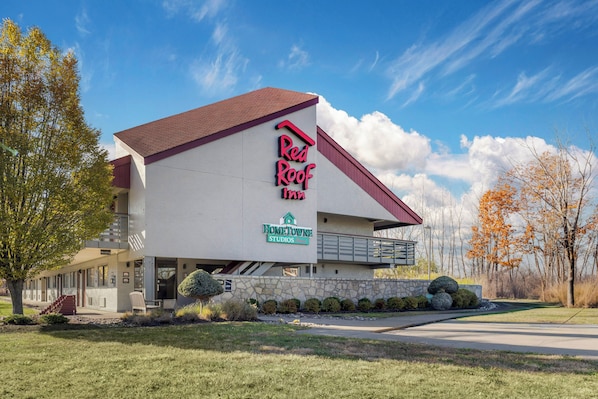 Exterior - Red Roof Inn Buffalo - Niagara Airport (Bowmansville)