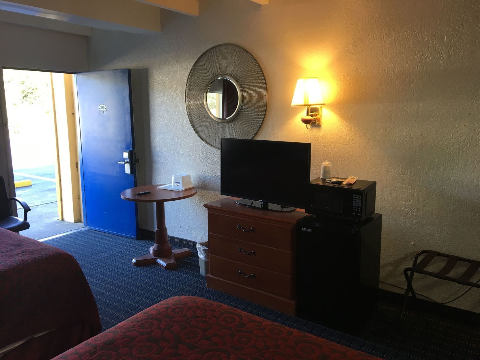 Down comforters, pillowtop beds, desk, blackout drapes