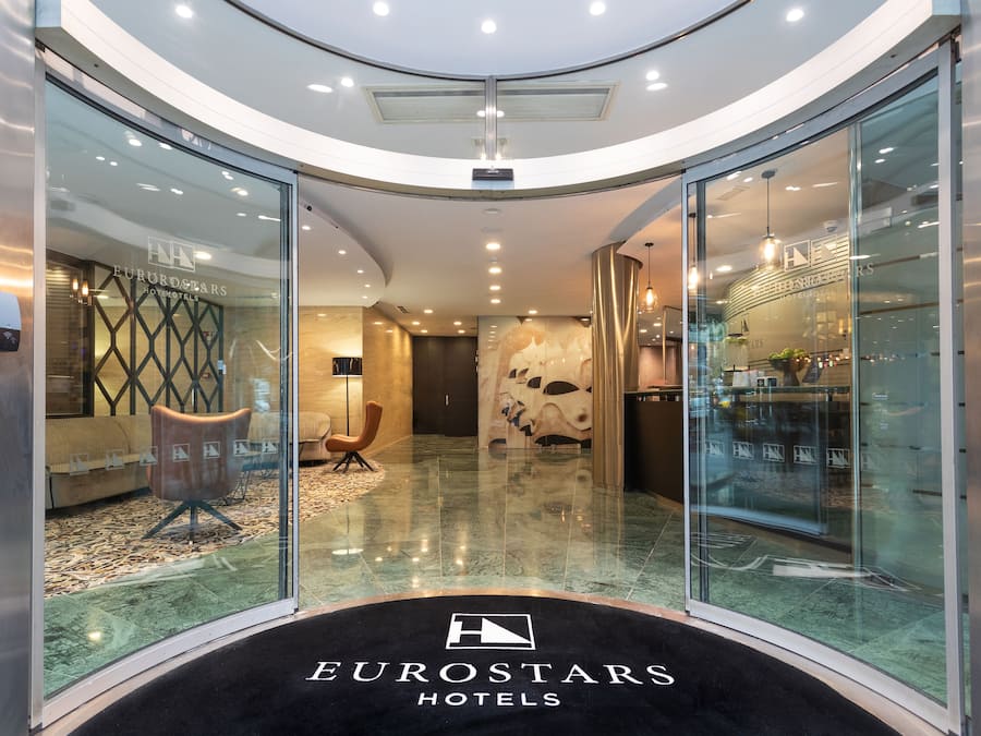 Overnatningsstedets indgangsparti