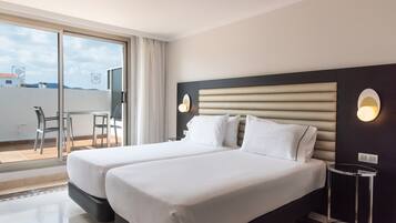 Double or Twin Room, Terrace | Minibar, in-room safe, desk, iron/ironing board