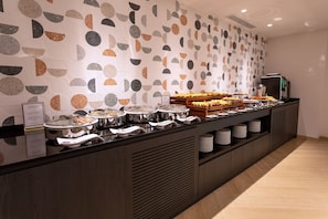 Daily buffet breakfast (EUR 15 per person)