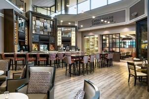 Breakfast, lunch, dinner served; southern cuisine 