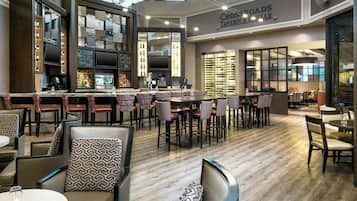 Breakfast, lunch, dinner served; southern cuisine