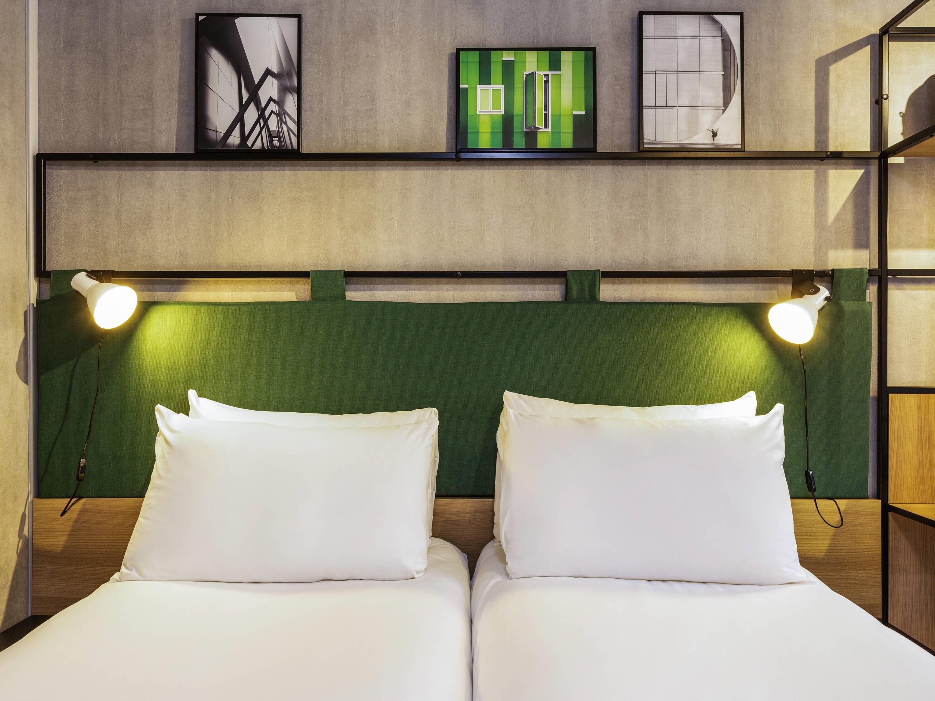 Standard Room, 2 Single Beds | In-room safe, desk, laptop workspace, iron/ironing board