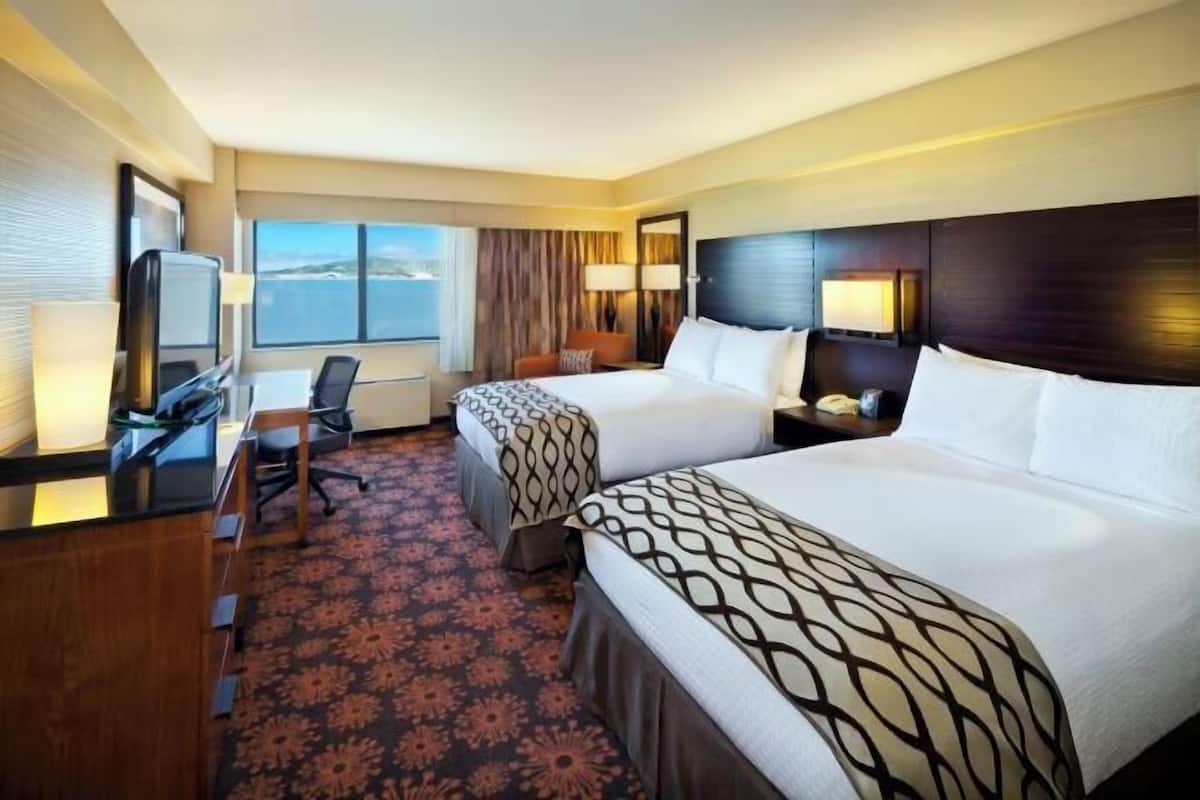 In-room safe, desk, laptop workspace, blackout drapes