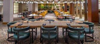 DoubleTree by Hilton San Francisco Airport