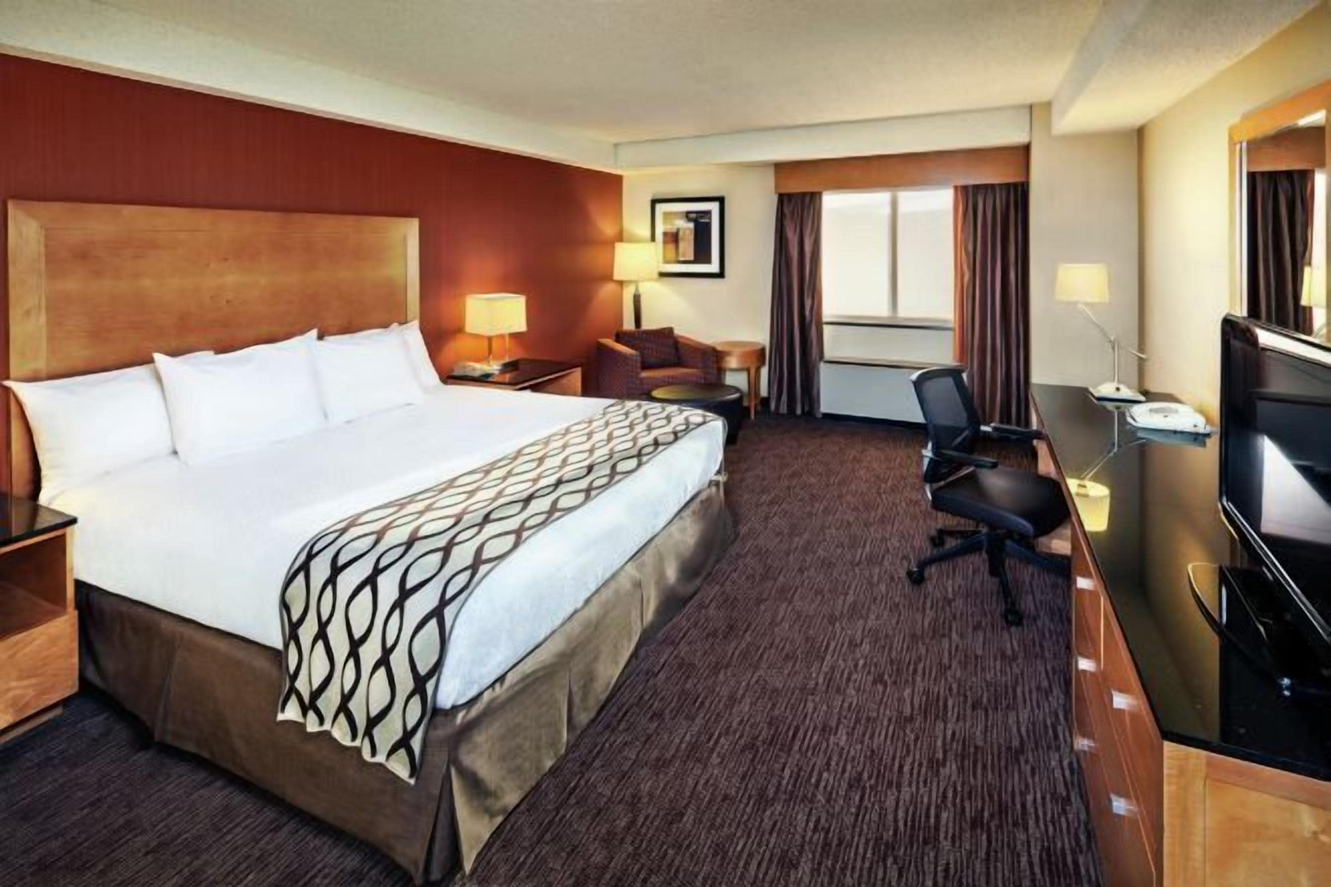 In-room safe, desk, laptop workspace, blackout curtains