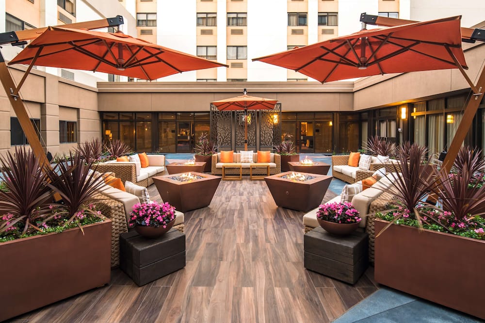 DoubleTree by Hilton San Francisco Airport