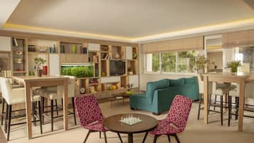 Lobby lounge