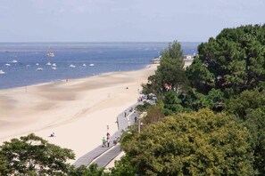 Suite, 1 Double Bed with Sofa bed, Beach View (Twin on request) | Beach/ocean view - Hôtel Le B d’Arcachon by Inwood Hotels (Arcachon)