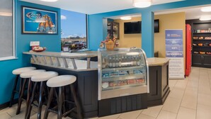 Bar (on property) - Jasper Inn (Jasper)