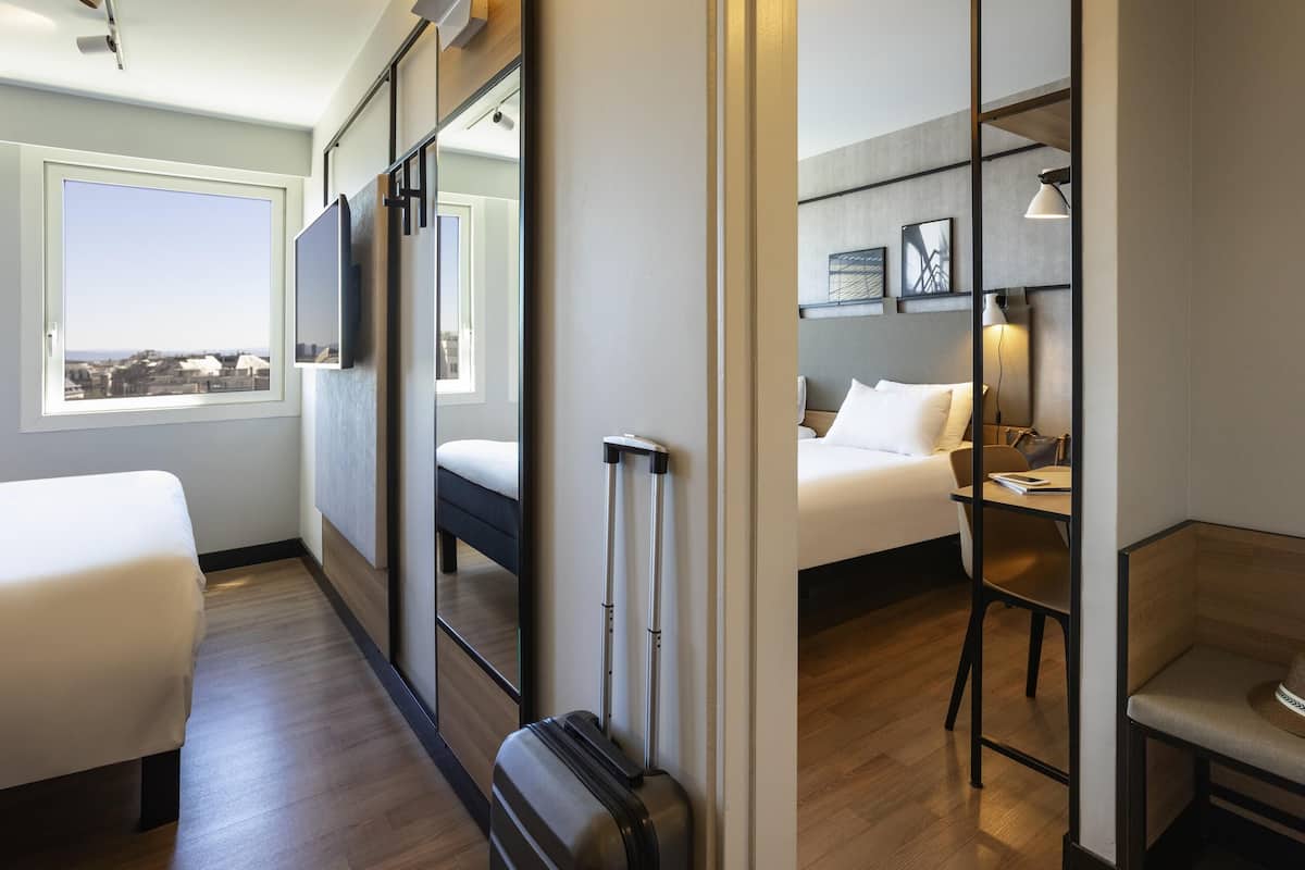 Standard Double Room, 1 Double Bed | Premium bedding, in-room safe, desk, blackout drapes