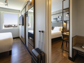 Standard Double Room, 1 Double Bed | Premium bedding, in-room safe, desk, blackout curtains - Hotel ibis Strasbourg Centre Halles (Strasbourg)