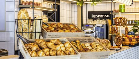 Daily buffet breakfast (EUR 12.90 per person)