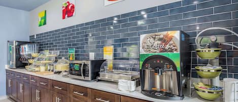 Free daily continental breakfast