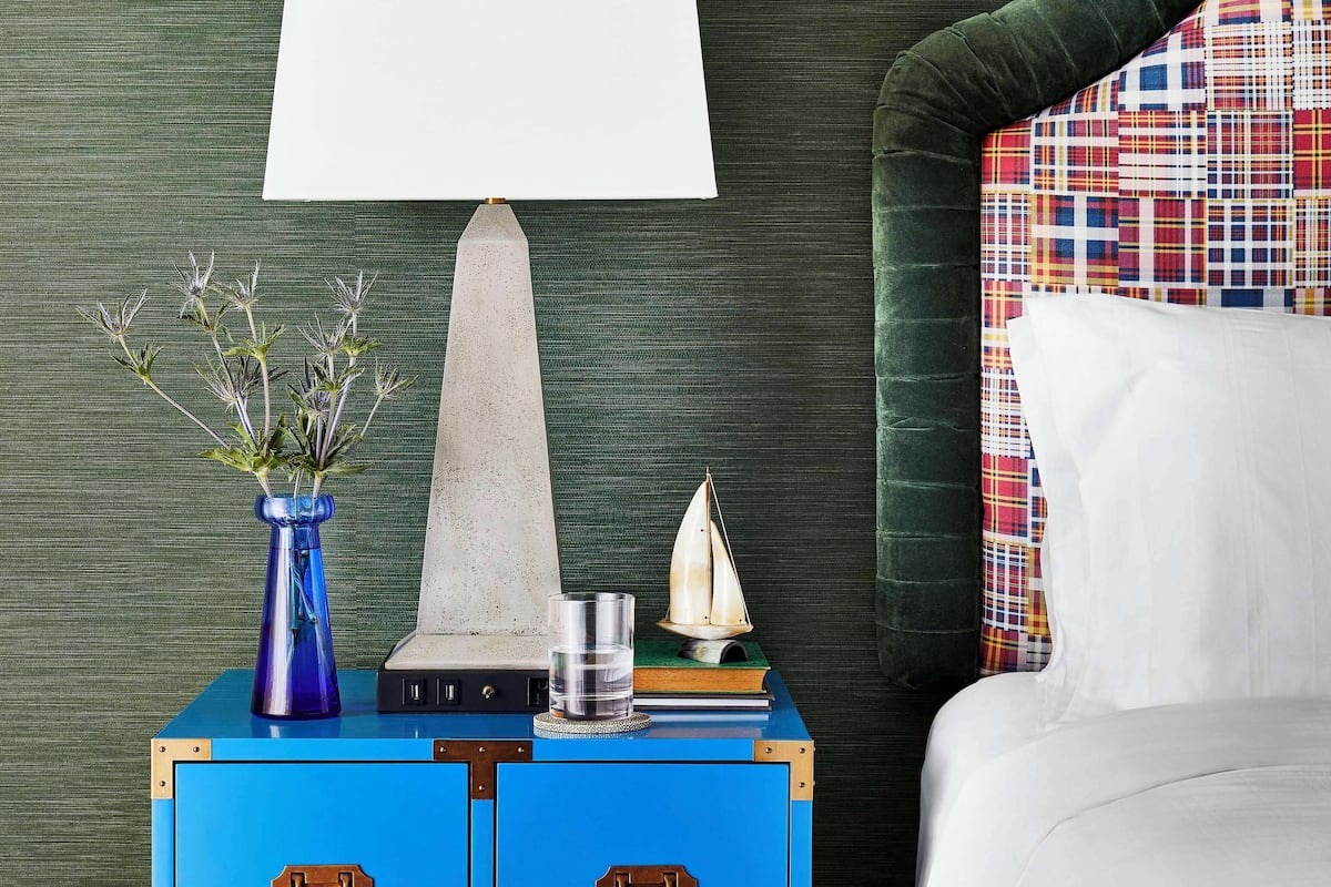 egyptian cotton sheets, premium bedding, pillow-top beds, in-room safe