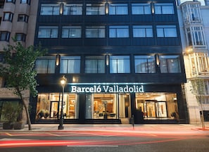 A building with a sign reading 'Barceló Valladolid' indicating a hotel. - Barceló Valladolid (Valladolid)