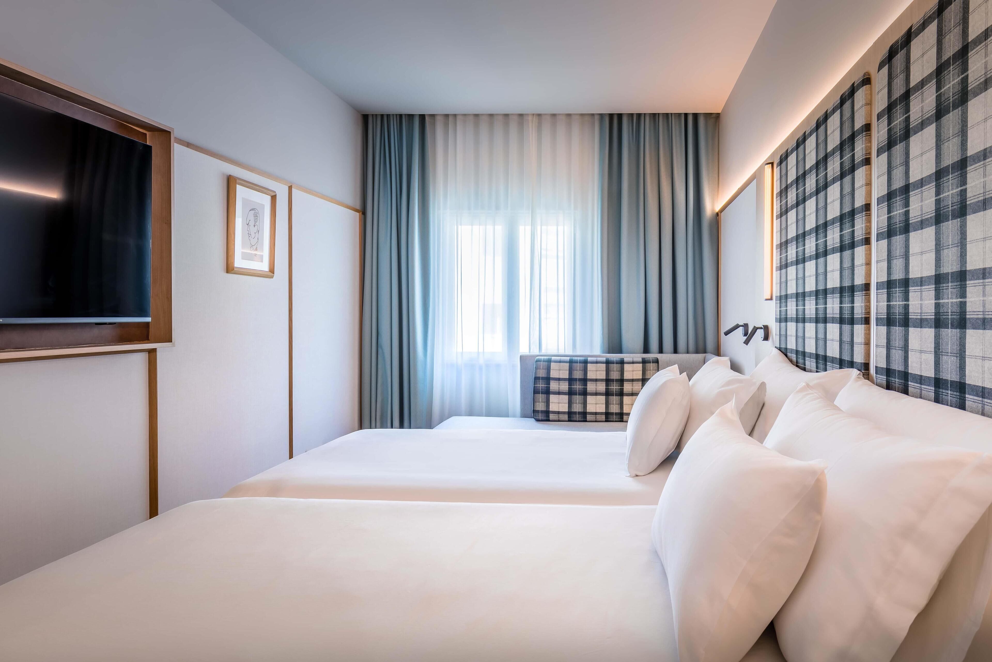 Minibar, in-room safe, desk, soundproofing