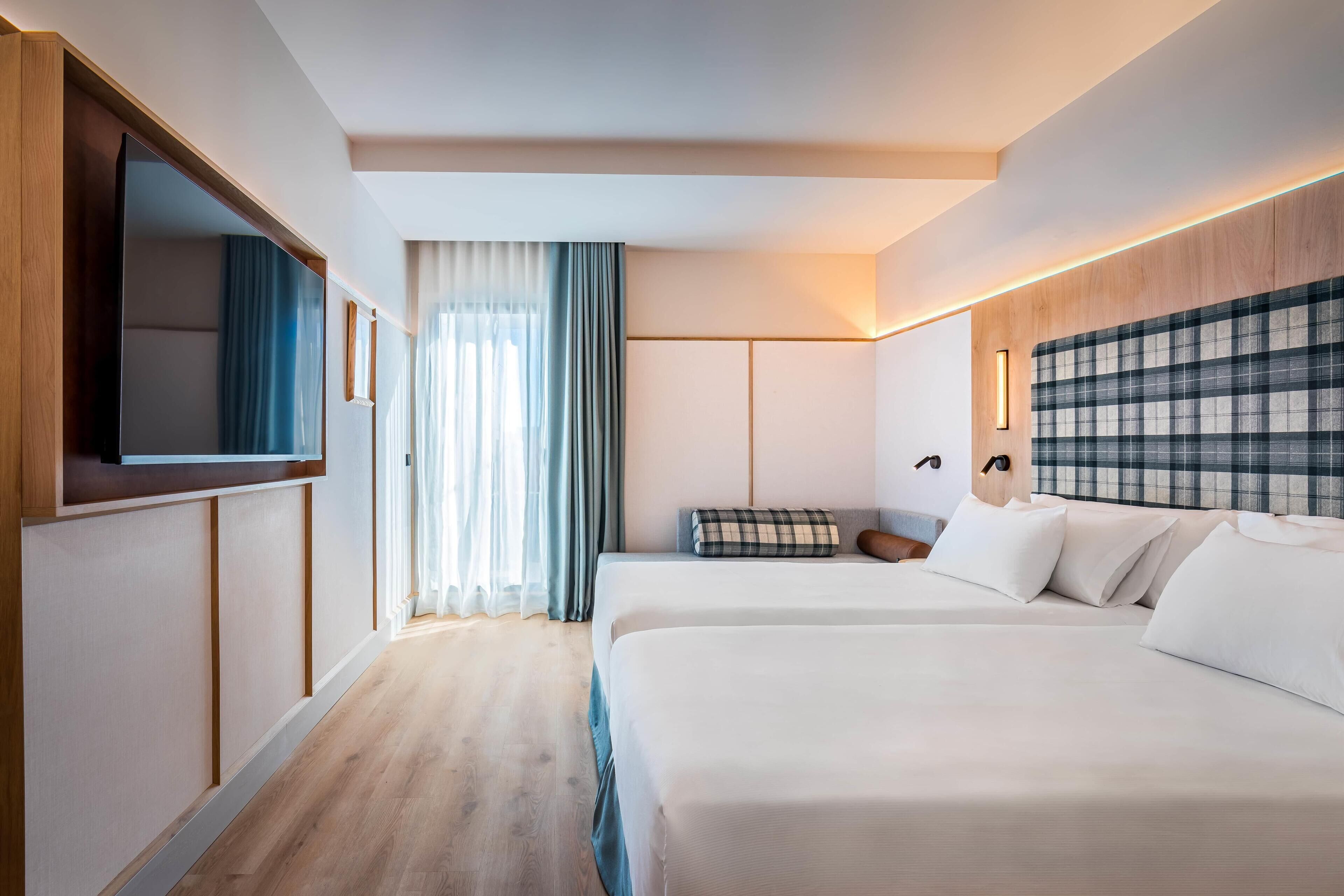 Minibar, Zimmersafe, Schreibtisch, schallisolierte Zimmer