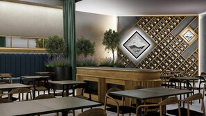 Lunch and dinner served, Spanish cuisine - Barceló Valladolid (Valladolid)