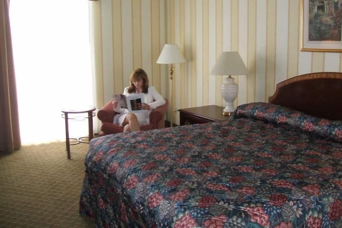 1 Schlafzimmer, Schreibtisch, laptopgeeigneter Arbeitsplatz