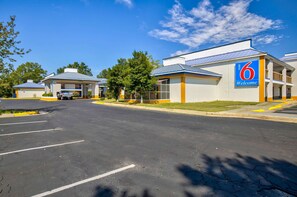 Terrace/patio - Motel 6 Ashland, VA (Ashland)
