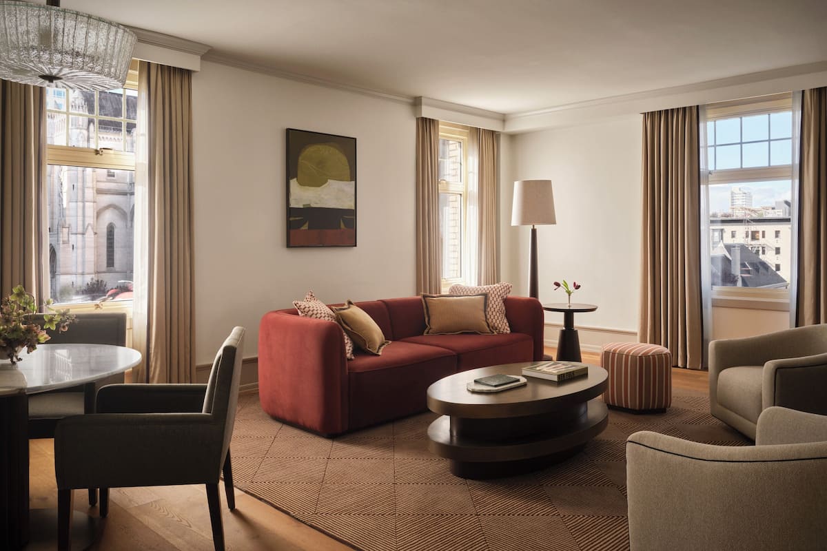 Suite, 1 Bedroom, Corner | 1 bedroom, premium bedding, in-room safe, desk