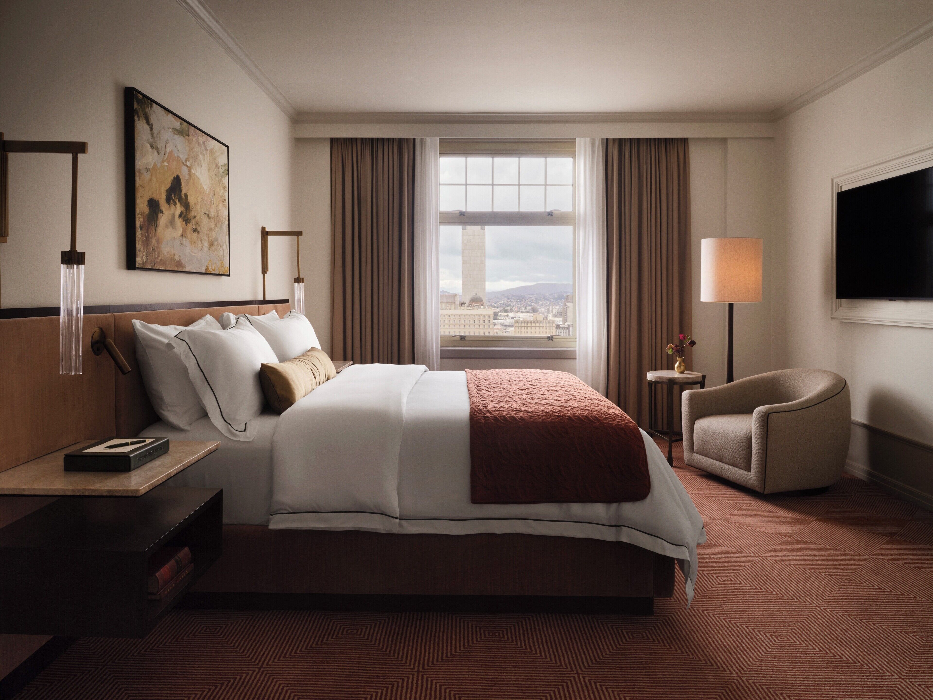 1 bedroom, premium bedding, in-room safe, desk