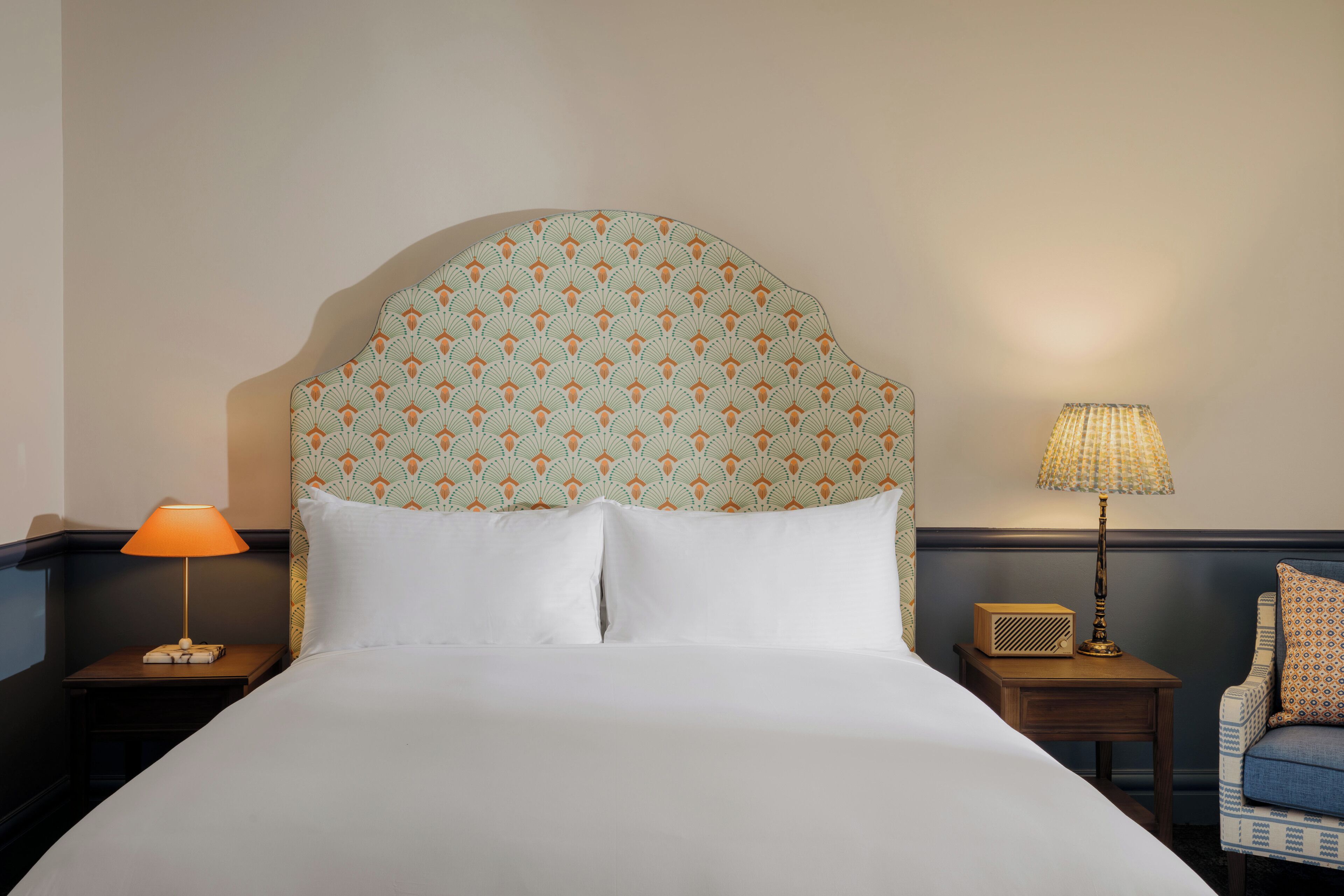 Rom – grand | Sengetøy av topp kvalitet, safe på rommet og skrivebord