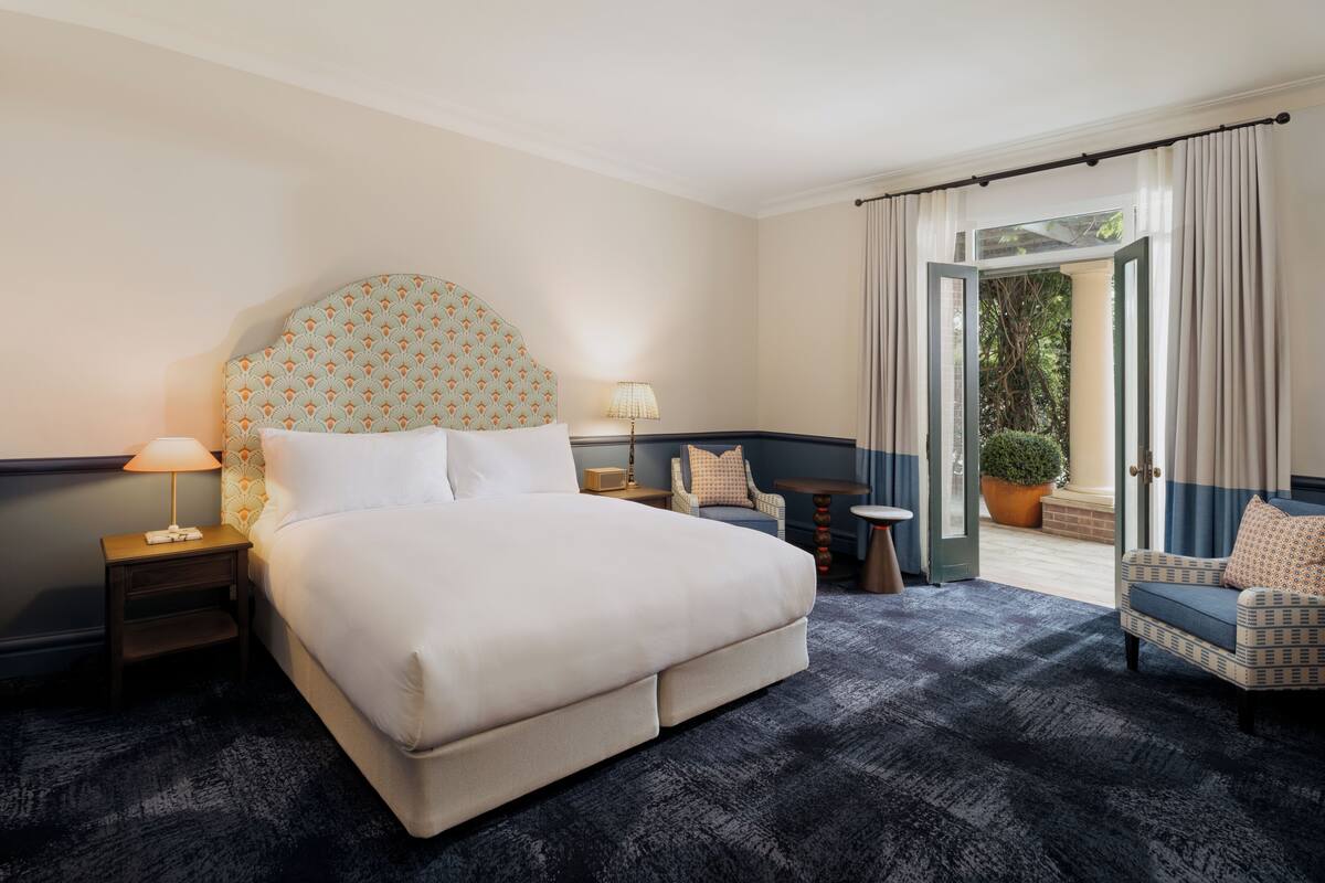 Estate Access | Premium bedding, minibar, in-room safe, blackout drapes