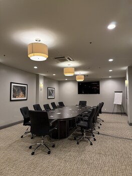 Meeting space at Warwick San Francisco