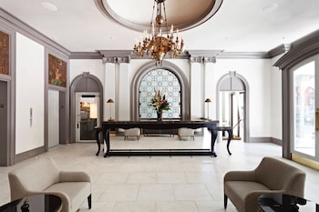 Hotel entrance and lobby at Warwick San Francisco