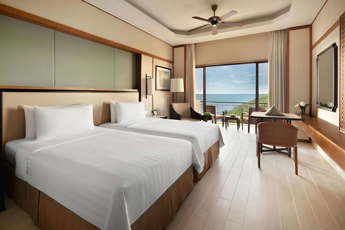Premium bedding, minibar, in-room safe, desk