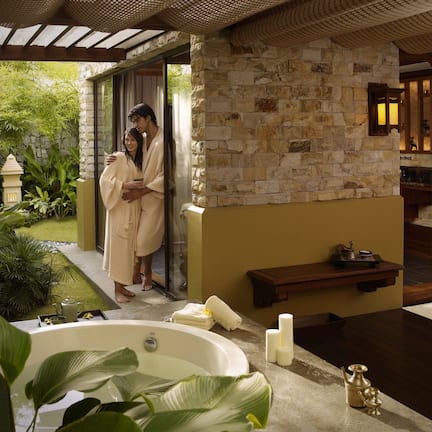 Couples treatment room(s), sauna, hot tub, body treatments, aromatherapy