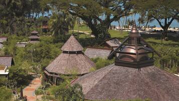 Bilik rawatan pasangan, sauna, tab panas, rawatan badan, aromaterapi