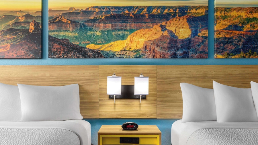Days Inn by Wyndham Williams