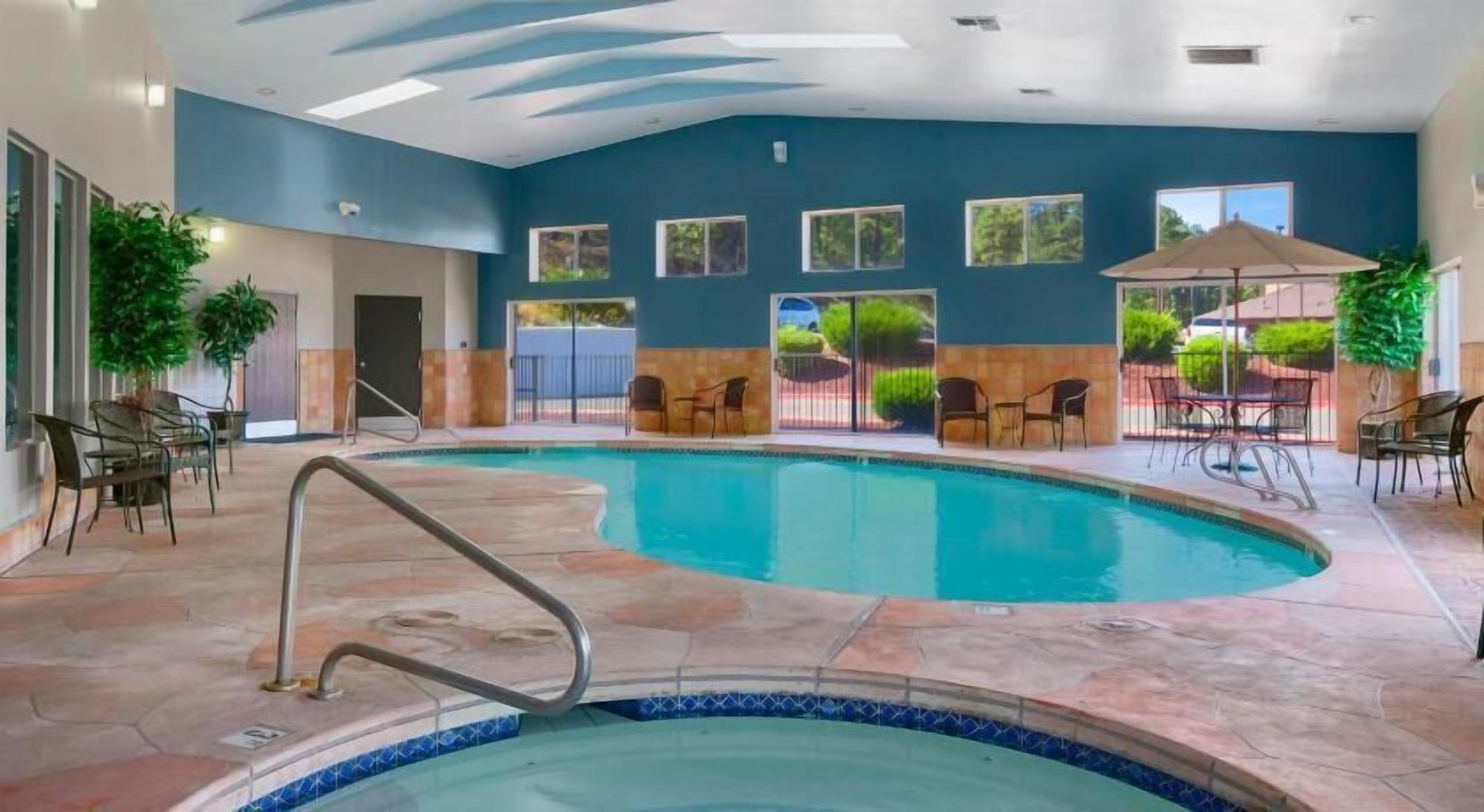 Pool | Indoor pool
