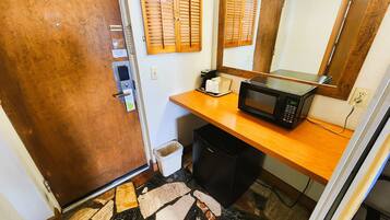 Desk, iron/ironing board, free WiFi, bed sheets