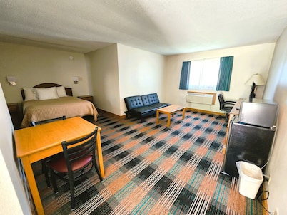Americas Best Inn Iola