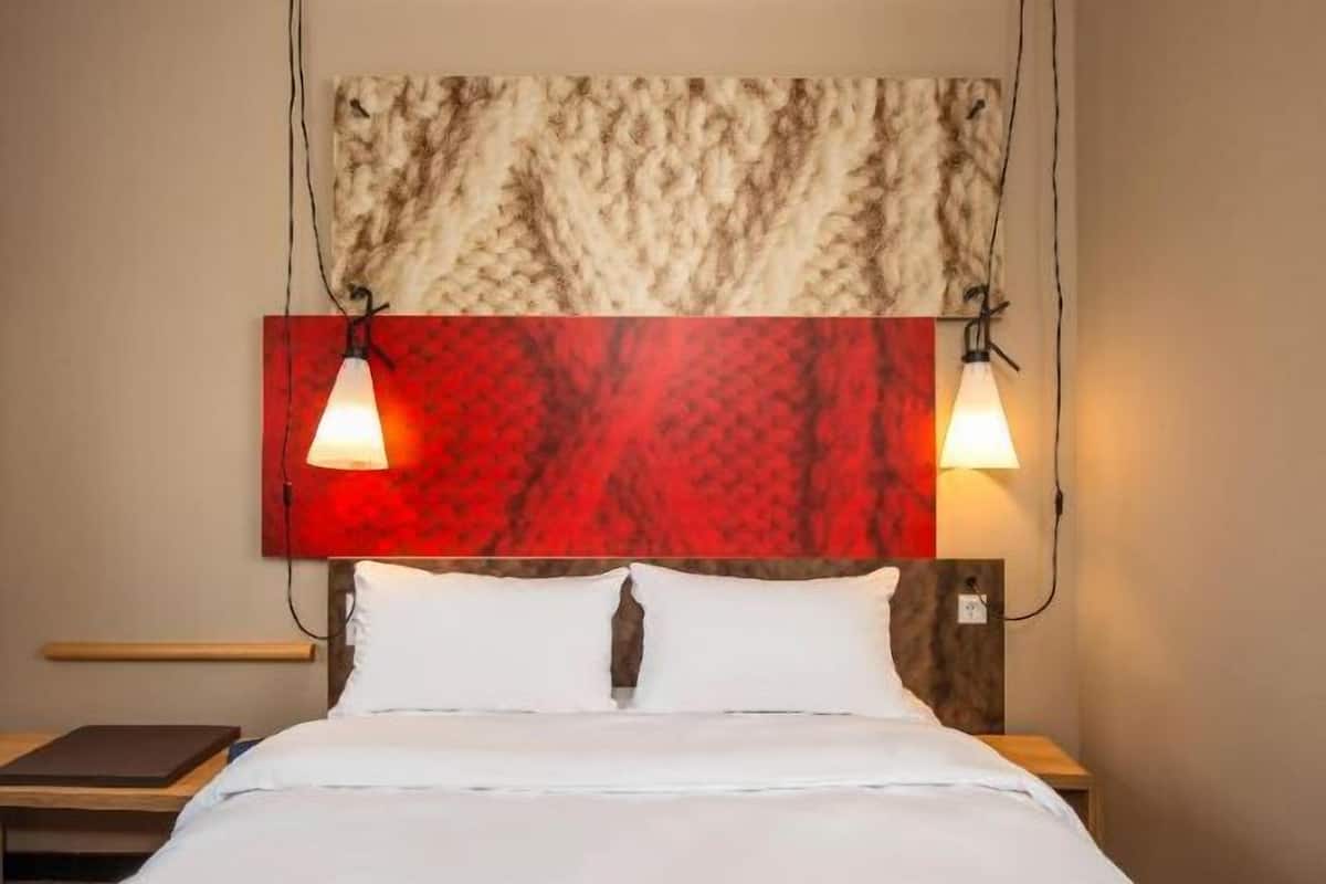 Premium bedding, pillowtop beds, in-room safe, desk