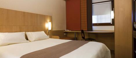 Premium bedding, pillowtop beds, in-room safe, desk