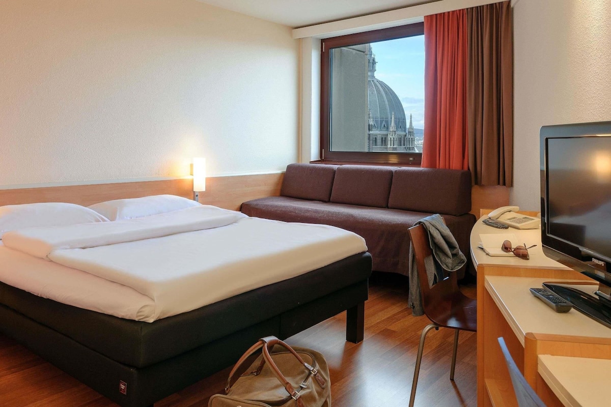 Habitación estándar, varias camas | 2 dormitorios, ropa de cama hipoalergénica, escritorio y cunas gratuitas