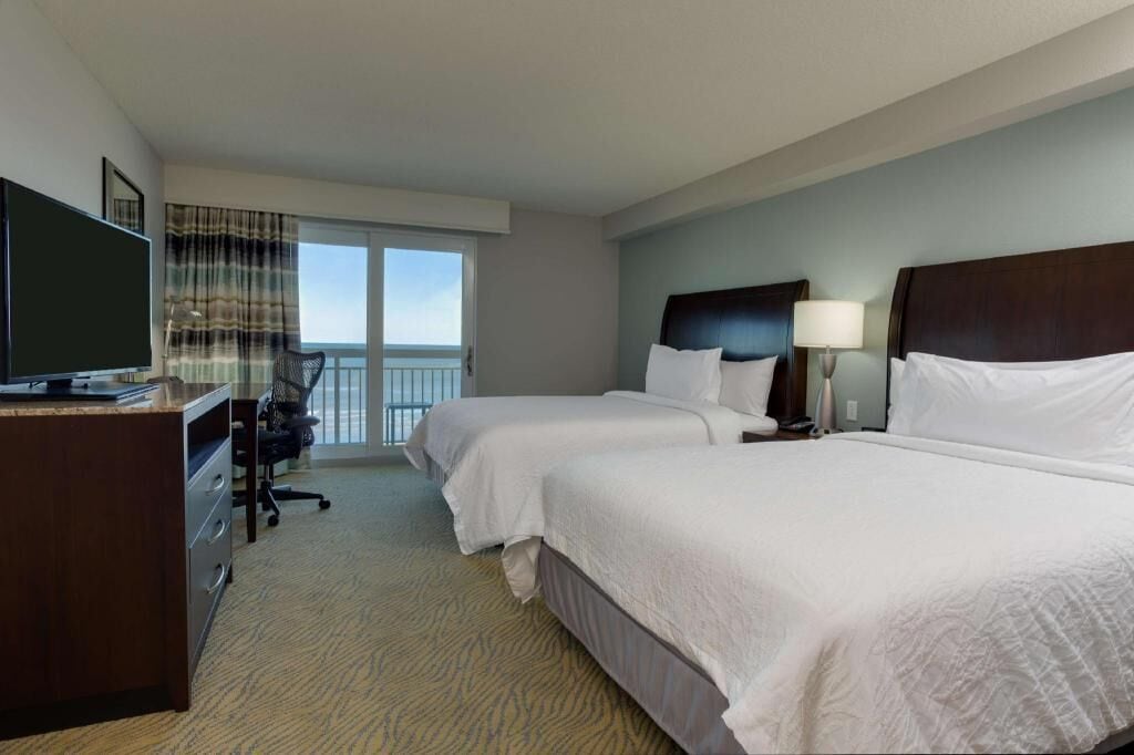 In-room safe, desk, iron/ironing board, free WiFi
