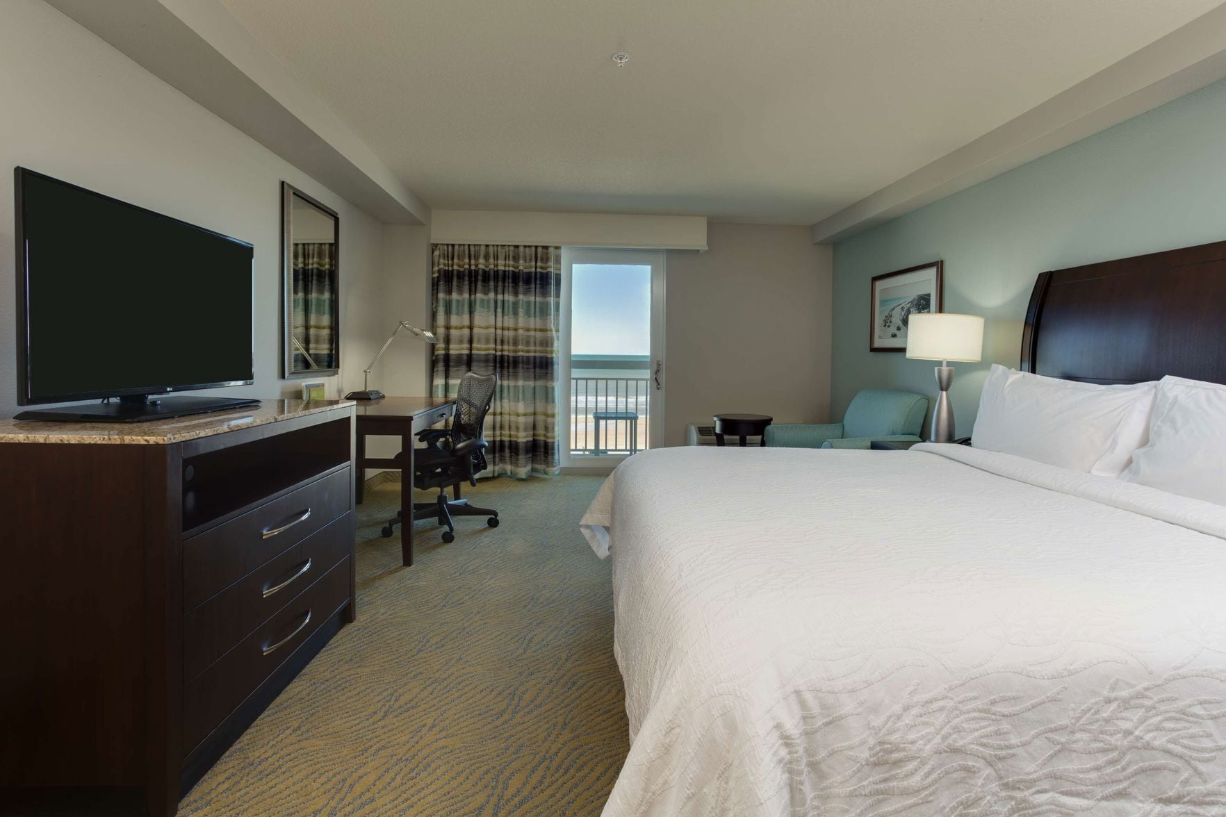 In-room safe, desk, iron/ironing board, free WiFi