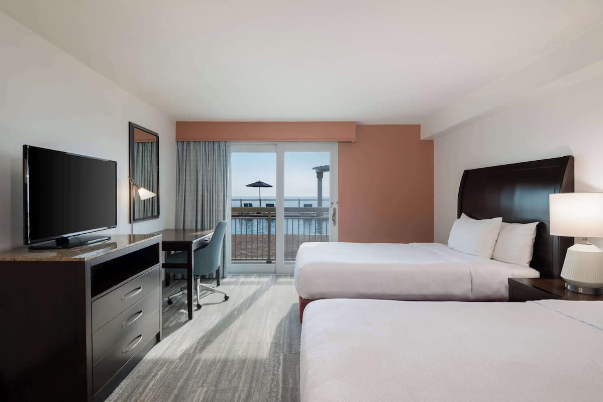 In-room safe, desk, iron/ironing board, free WiFi
