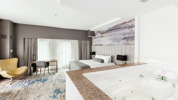 Phòng Suite Premium, 1 giường cỡ king | 1 phòng ngủ, két bảo mật tại phòng, bàn