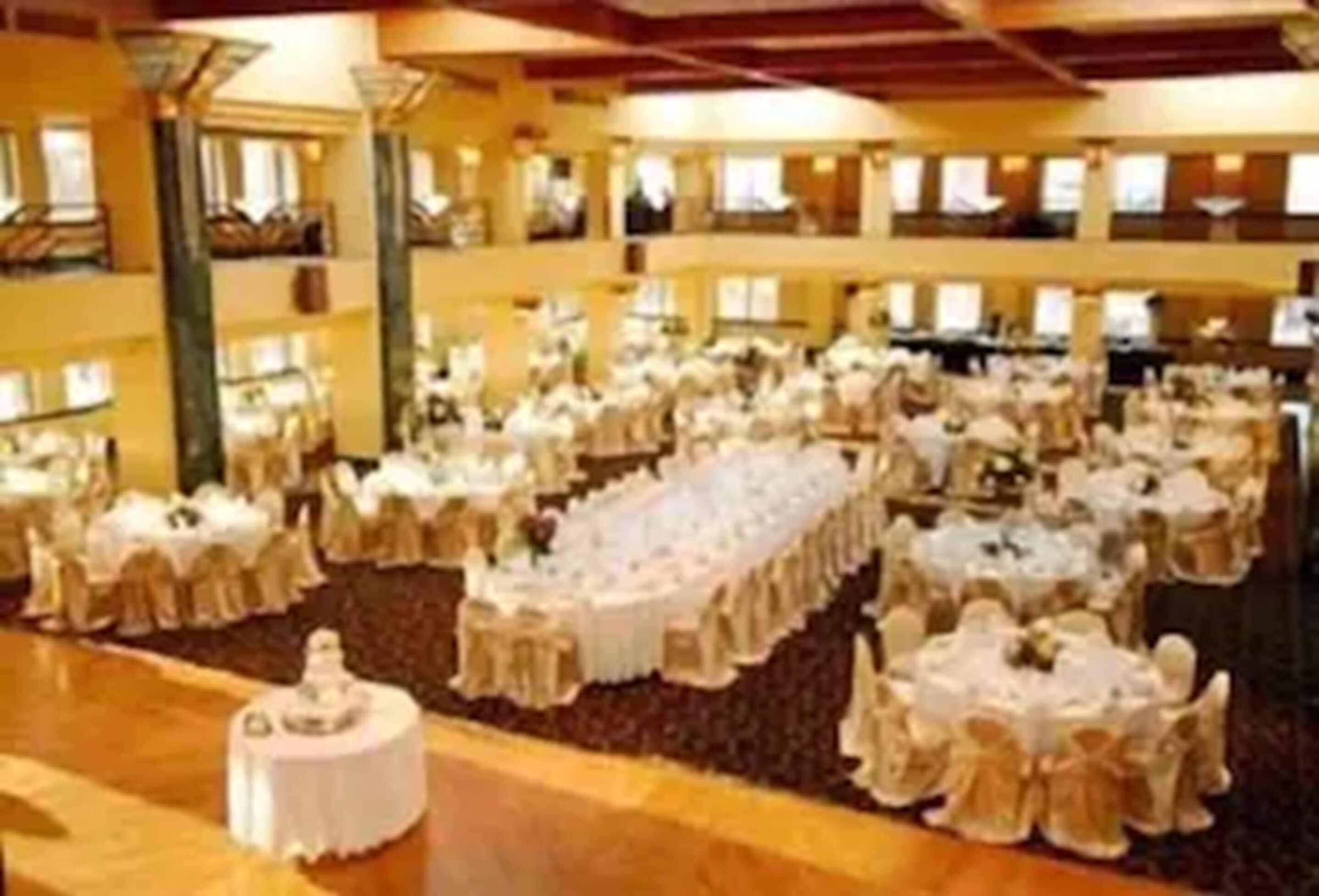 banquet hall